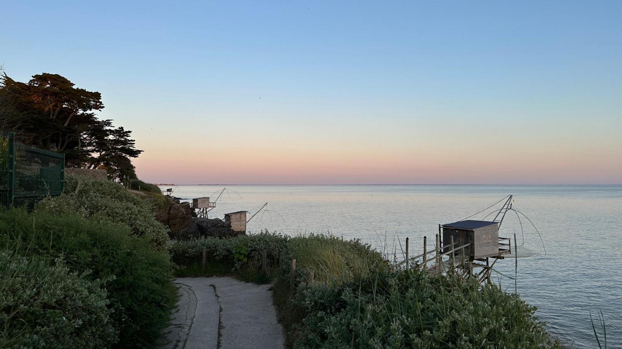 Appartement Face A La Mer Pornic Bagian luar foto